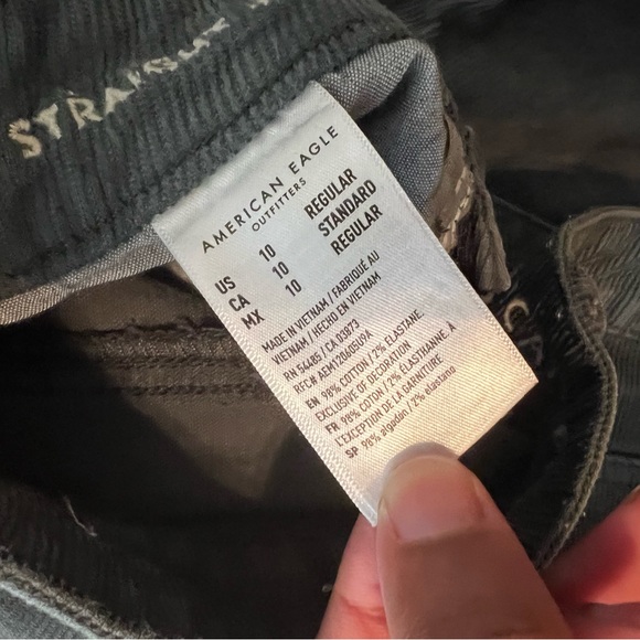 American Eagle Corduroy Pants Green - Picture 3 of 3